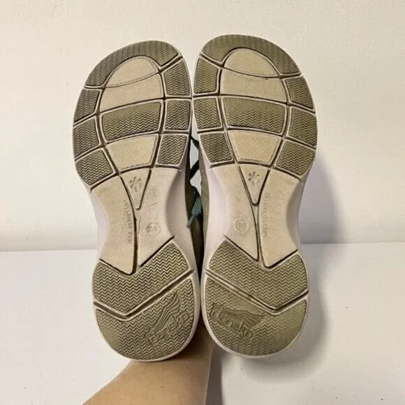 Dansko Elise Gray Genuine Leather Lace Up Sneakers 4401242400 - Picture 5 of 9